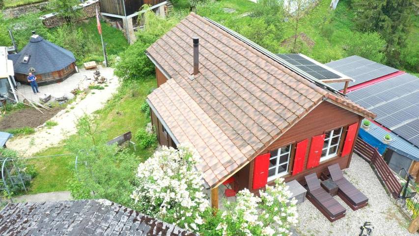 Gîte pour 2 personnes, avec jardin dans Soubey