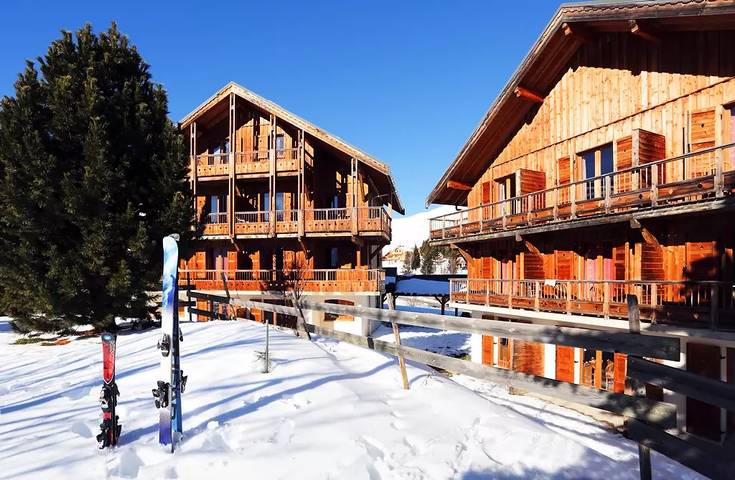 Gîte pour 4 personnes, avec Piscine et Sauna dans Office De Tourisme La Toussuire