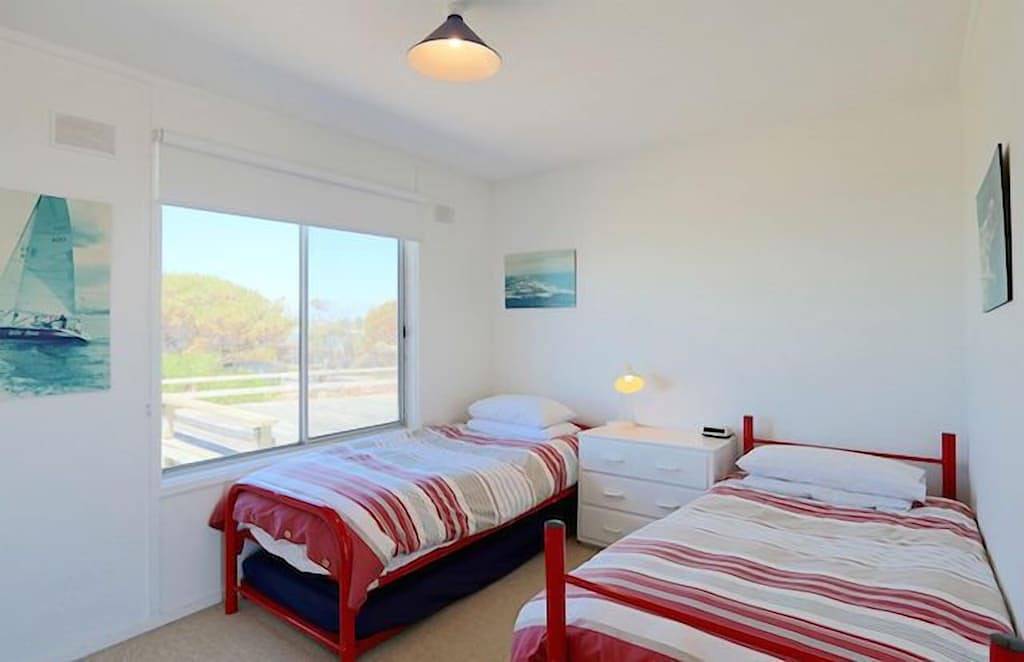 Kalimna - 360 degree ocean and marina views! in Robe, South Australia