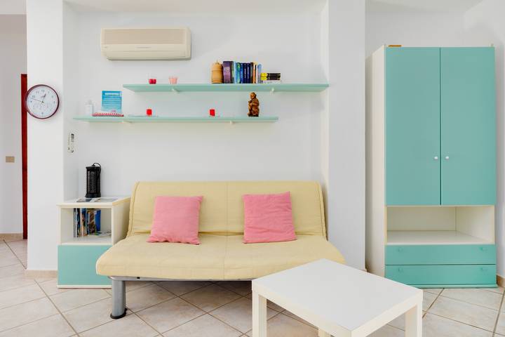 Holiday Home 'Villa Bianca' with Terrace, Garden & Wi-Fi in San Teodoro, Olbia-Tempio