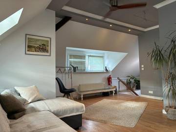 Gîte pour 3 personnes, avec vue et jardin à Hohenstein-Ernstthal