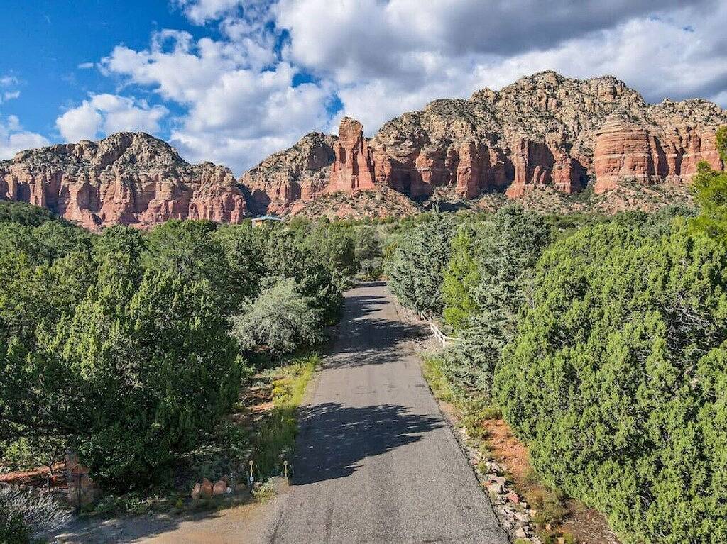 * Neu * Quail Hollow Retreat - Eingebettet in den Roten Felsen von Jacks Canyon in Oak Creek, Oak Creek Canyon