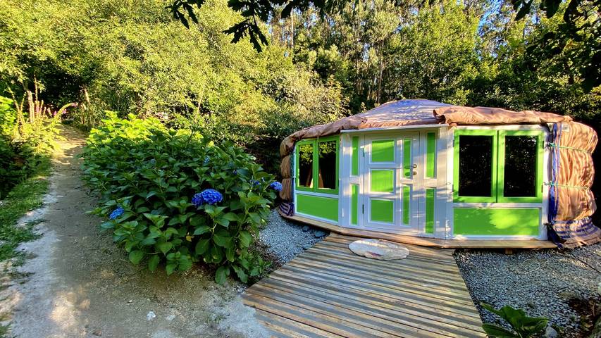 Tipi para 4 personas, con jardín además de jacuzzi y piscina, Familias con niños en Región Norte (Portugal)
