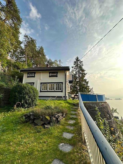 Ferienhaus für 8 Personen, mit Terrasse und Garten sowie Ausblick, mit Haustier - 1