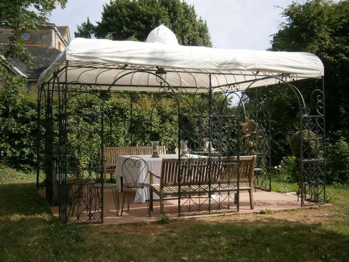 Location de vacances pour 12 personnes, avec terrasse et jardin dans Beaupréau-en-Mauges - 3