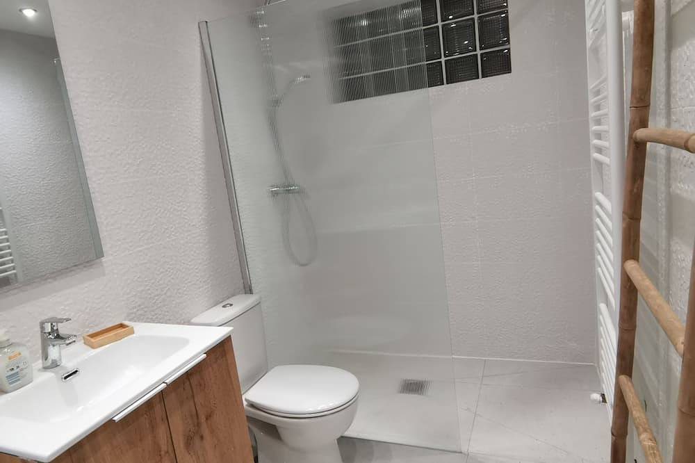 Ganze Wohnung, Elegant, modern, self-contained studio just 12 minutes from Paris in Deuil-la-Barre, Val-d'Oise