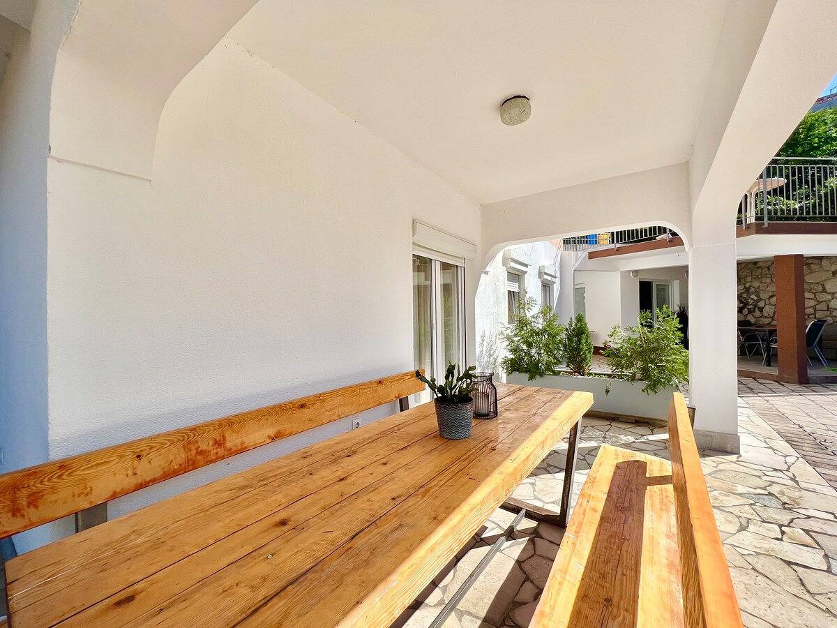 Ganze Wohnung, Gemütliche 70 m² große Wohnung, nur 400 m vom Strand entfernt in Dramalj, Primorje-Gorski Kotar