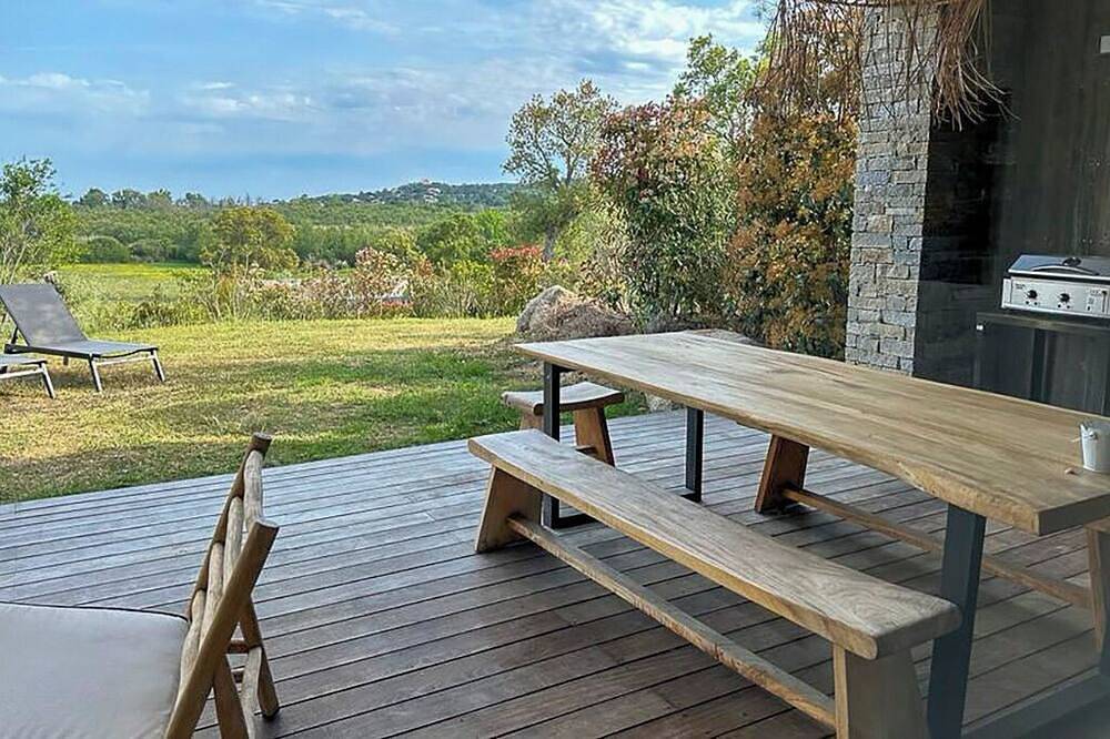 Apartamento entero, Magnifique Appt 6 Couchages, vue Mer, Accès Plage in Sainte-Lucie de Porto-Vecchio, Zonza
