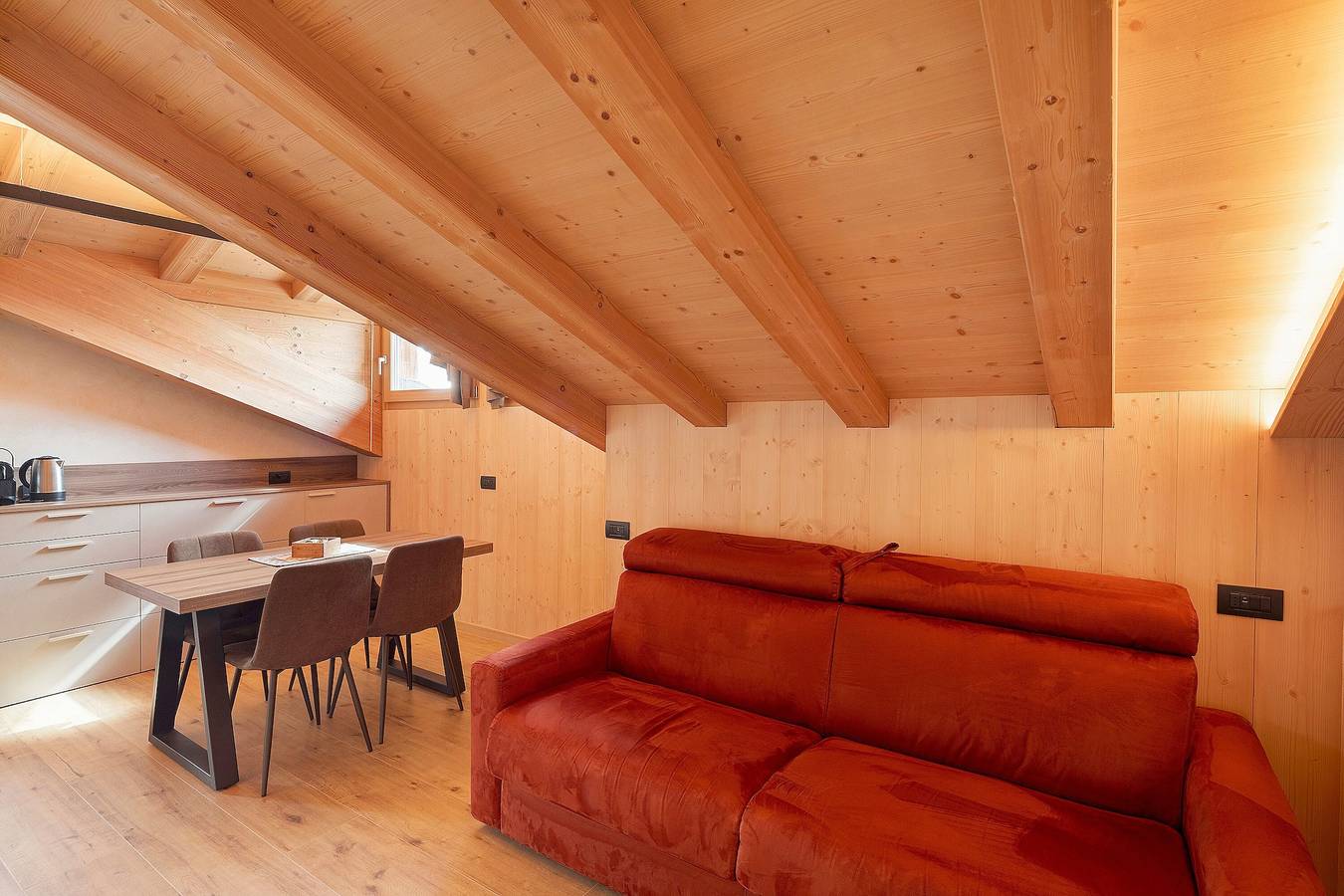 Chalet 'Malva' con vista montagna, balcone e Wi-Fi in Livigno, Valtellina