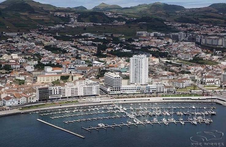 Vakantiewoning voor 7 personen, met terras en uitzicht, met huisdier in Ponta Delgada
