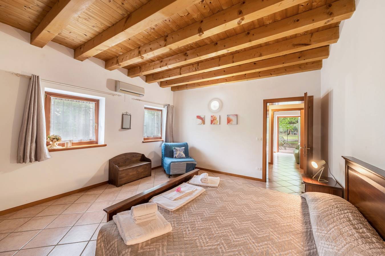 Ganze Wohnung, Ferienwohnung 'Bilo Garden Agriturismo Teboi' mit Gemeinschaftspool, Gemeinschaftsterrasse und Wlan in Lazise, Gardasee-Berge
