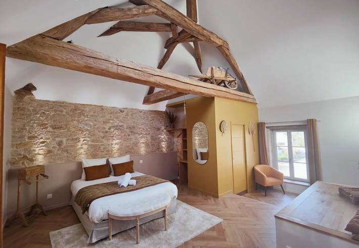 Gîte pour 17 personnes, avec jardin et terrasse, animaux acceptés dans Saône-et-Loire - 3