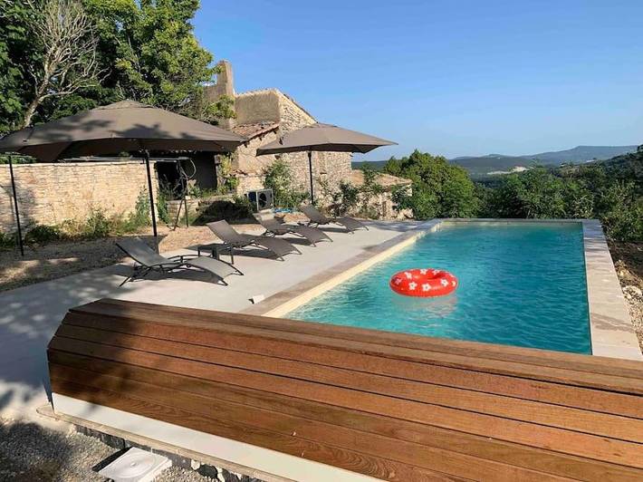 Location de vacances pour 10 personnes, avec piscine ainsi que jardin et vue, animaux acceptés à Revest-des-Brousses - 3