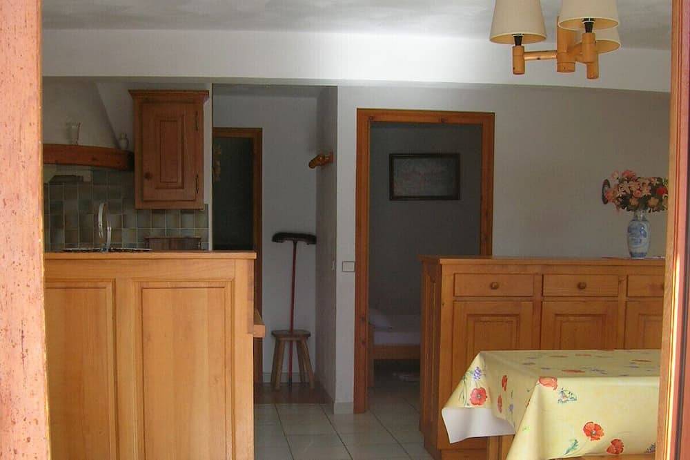 Appartement entier, Beau Gite 4 Personnes in Bozel, Massif de la Vanoise