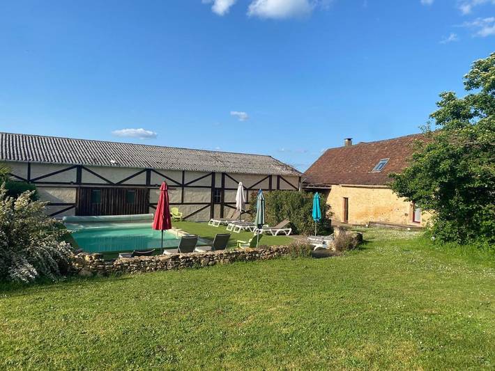 Location de vacances pour 4 personnes, avec jardin et piscine à Saint-Avit-de-Vialard - 4