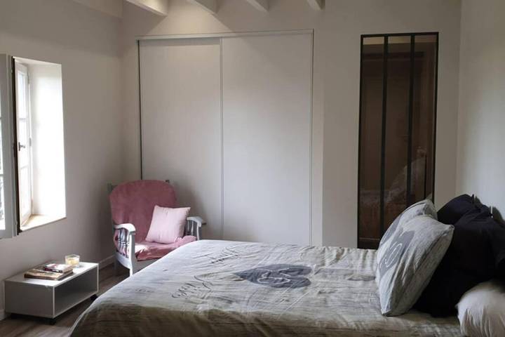 Location de vacances pour 6 personnes, avec vue et jardin à Laplume - 3