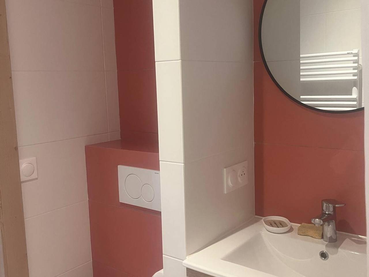 Estudio entero, Estudio moderno entre Combloux y Sallanches con terraza y aparcamiento in Sallanches, Pays du Mont-Blanc