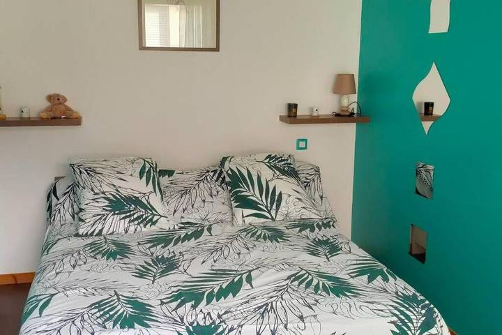 Location de vacances pour 6 personnes, avec jardin ainsi que piscine et vue à Saugnac-et-Cambran - 4