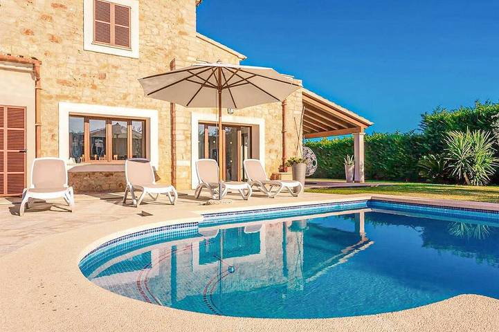 Finca für 9 Personen, mit Terrasse in Calonge (Mallorca)