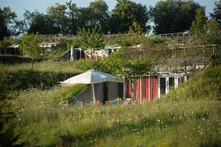 Parc de vacances pour 2 personnes, avec vue ainsi que piscine et jardin, animaux acceptés à Sainte-Féréole - 2