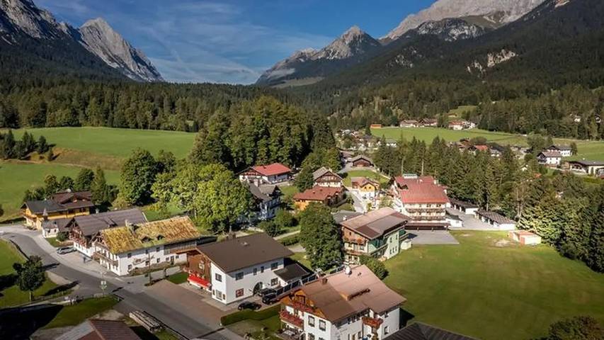 Ferienwohnung für 3 Personen, mit Balkon und Garten in Leutasch