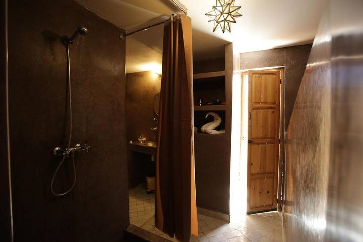 Maison d’hôte pour 4 personnes, avec jardin et vue ainsi que piscine et sauna dans Palais de la Bahia - 4