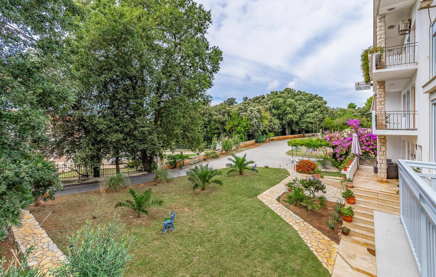 Appartement de vacances entier, Appartement confortable avec Wi-Fi, terrasse et parking - à 1,5 km de la plage in Banjole, Côte Sud d'Istrie