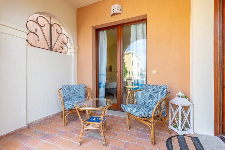 Ganze Wohnung, Ferienwohnung "Elga" mit Garten & WLAN in Crabonaxa/Villasimius, Villasimius