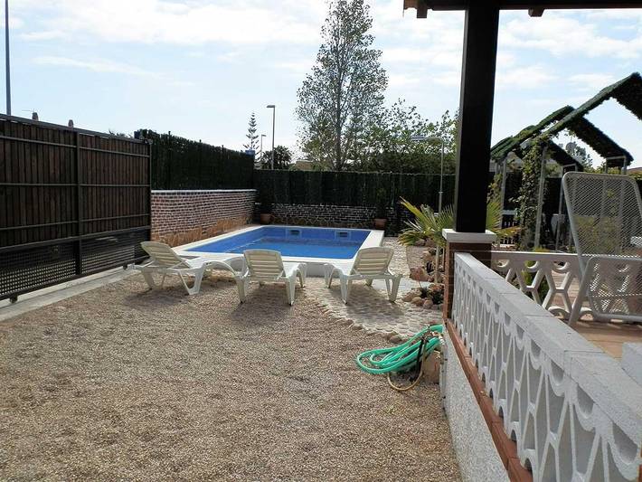 Chalet para 6 personas, con vistas además de terraza y jardín, Se admiten mascotas en Delta del Ebro - 3