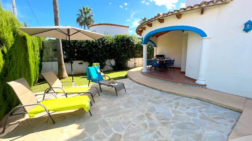 Villa für 6 Personen, mit Terrasse und Garten in Dénia - 4