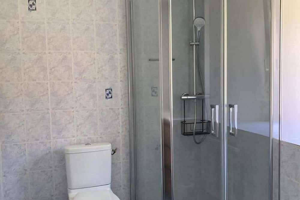 Charmante maison en pierre rénovée à La Hague, 3 chambres, animaux admis in Gréville-Hague, La Hague