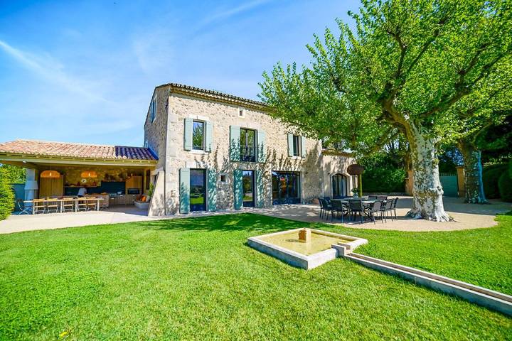 Villa für 10 Personen, mit Terrasse und Garten - 1