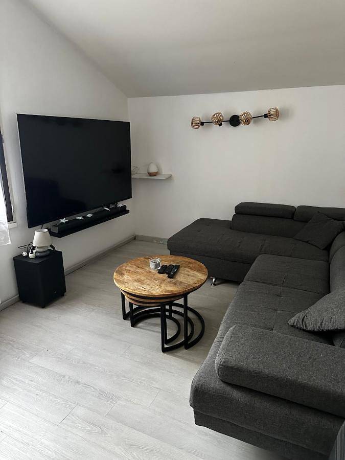 Gîte pour 4 personnes, avec terrasse et piscine, animaux acceptés à Labouheyre