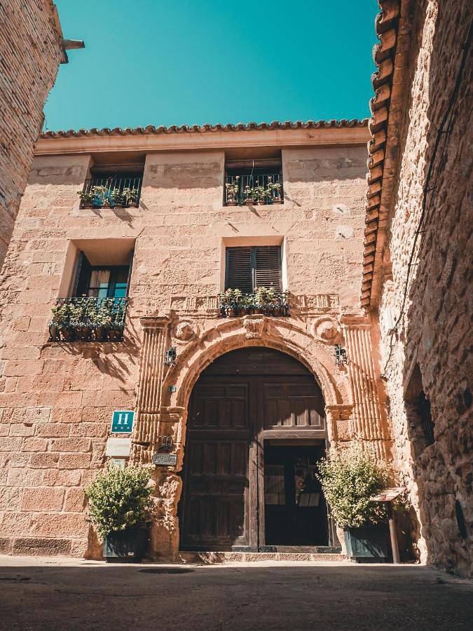 Hôtel pour 2 personnes, avec Balcon et Terrasse ainsi que Jardin et Piscine à Castelserás