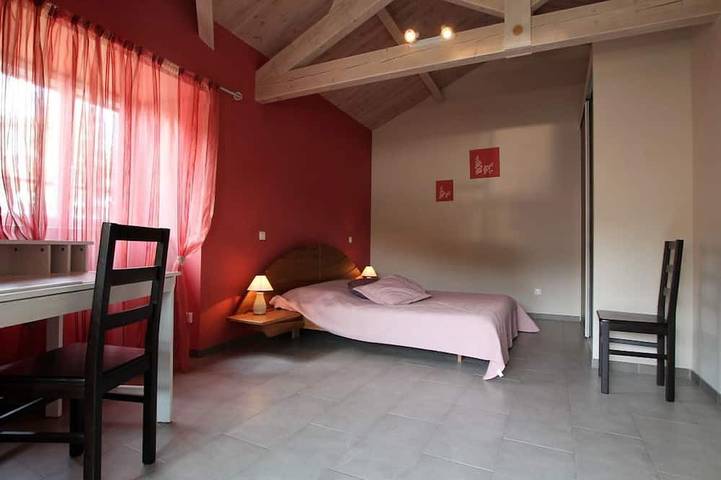 Gîte pour 6 personnes, avec jardin à Saint-Just-près-Brioude - 2