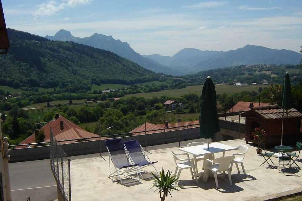 Appartement entier, Appartement 2 chambres proche lac, ski et randonnées – Bernex/Évian in Saint-Paul-en-Chablais, Région de Thonon-les-Bains