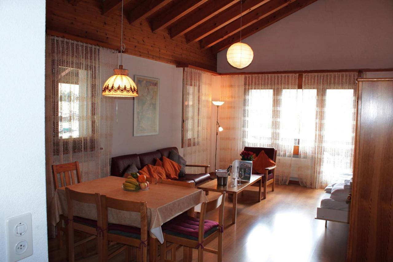 Ganze Wohnung, Two-Bedroom Apartment with Balcony in Täsch, Walliser Alpen