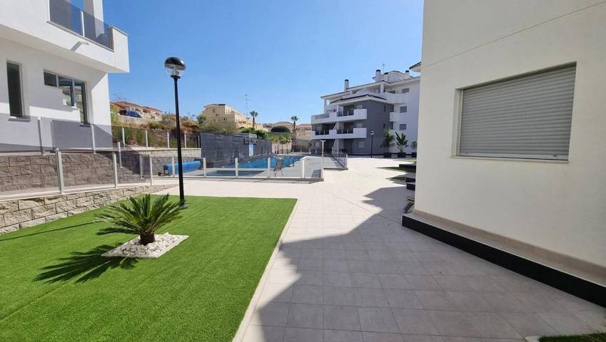 Appartement de vacances pour 7 personnes, avec vue ainsi que piscine et jardin - 1