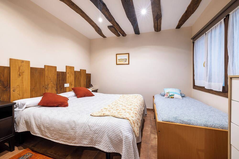 Ländliche Wohnung Gazume gemütliche Wohnung mit Kamin. in Aia, Gipuzkoa