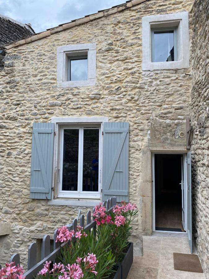 Location de vacances pour 5 personnes, avec piscine et terrasse dans Office De Tourisme De Grignan - 3