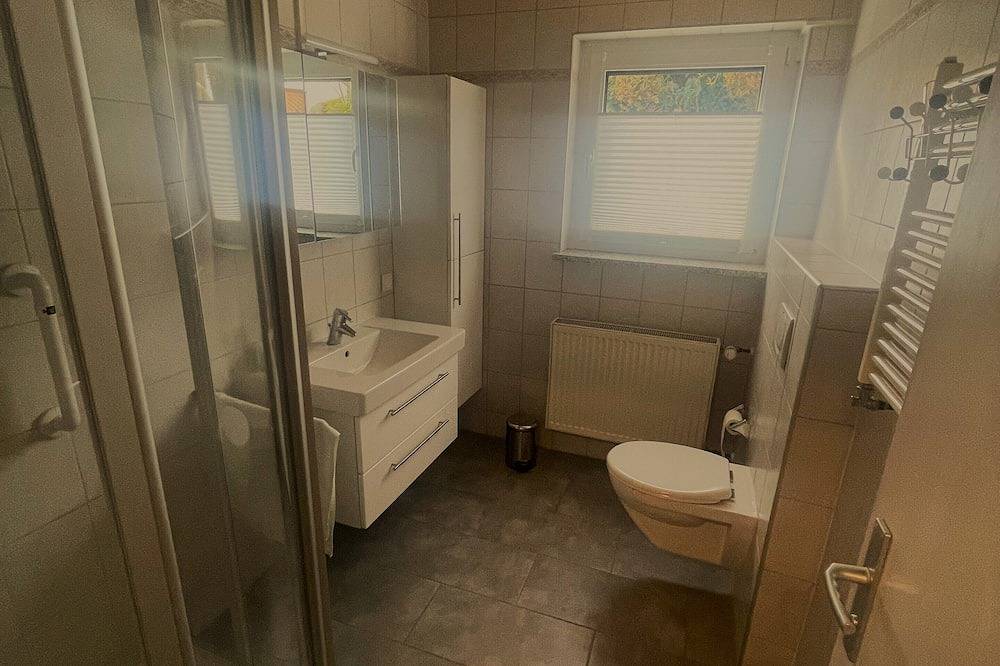 Ganze Wohnung, Direkt in der Natur und doch schnell von der Autobahn aus zu erreichen in Münchberg, Landkreis Hof