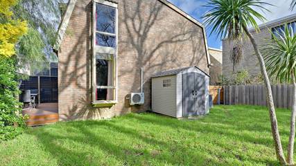 Holiday Letting for 5 People in Hobart, Tasmania, Photo 1