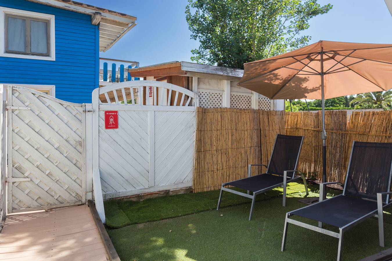 Ferienhaus 'Fama' mit Gemeinschaftspool, privater Terrasse und Wlan in Oliva, Costa Blanca