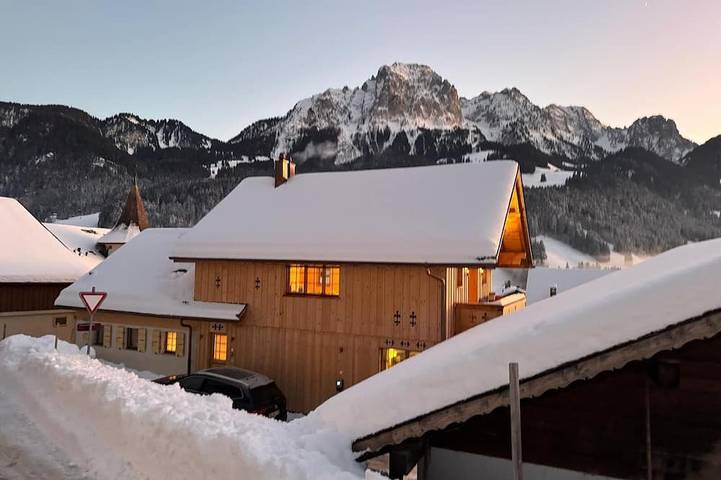 Chalet für 6 Personen, mit Garten und Balkon - 1