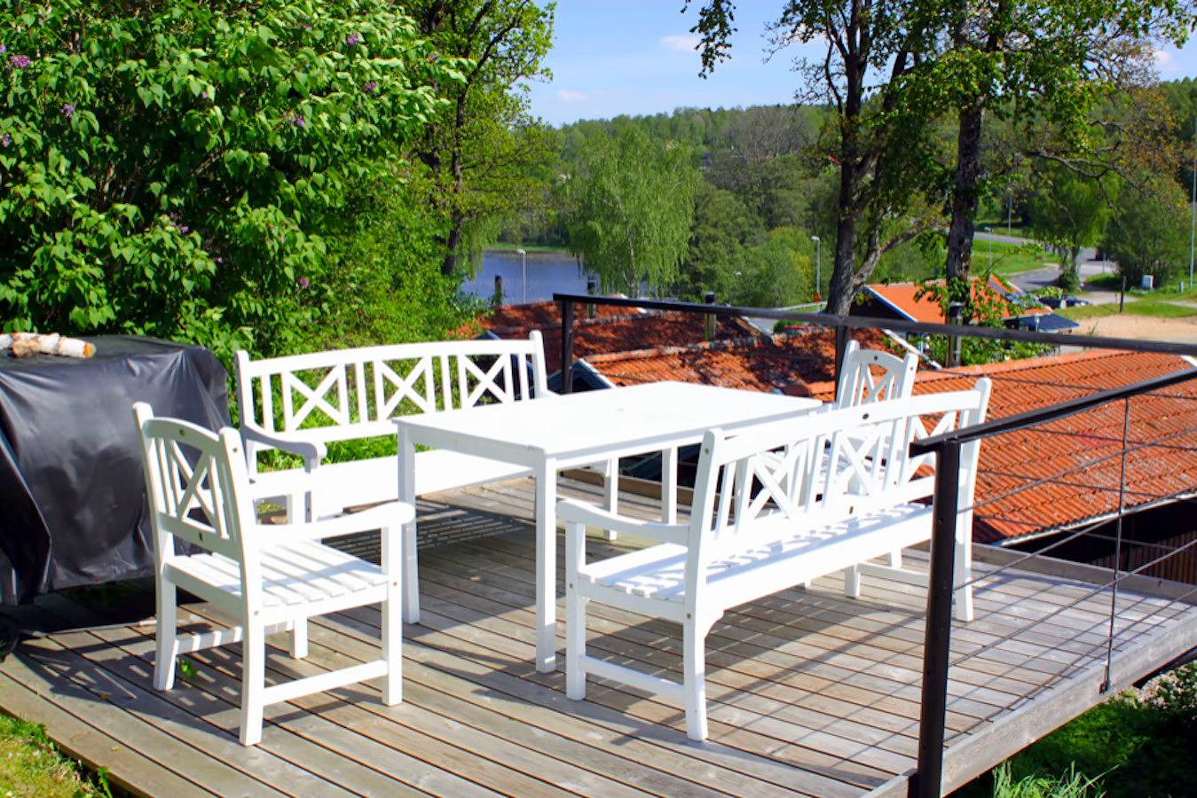 Schönes Ferienhaus in einer Ferienanlage mit Seeblick und 2 Schlafzimmern in Marbäcks distrikt, Västergötland