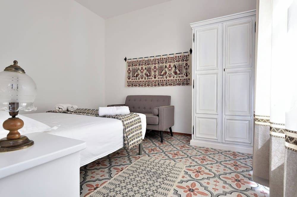 Appartamento intero, Sea and Mountain view close to Cala Goloritze in Baunei, Provincia di Ogliastra