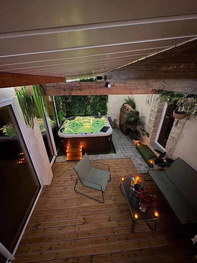 Appartement de vacances pour 4 personnes, avec jacuzzi et terrasse