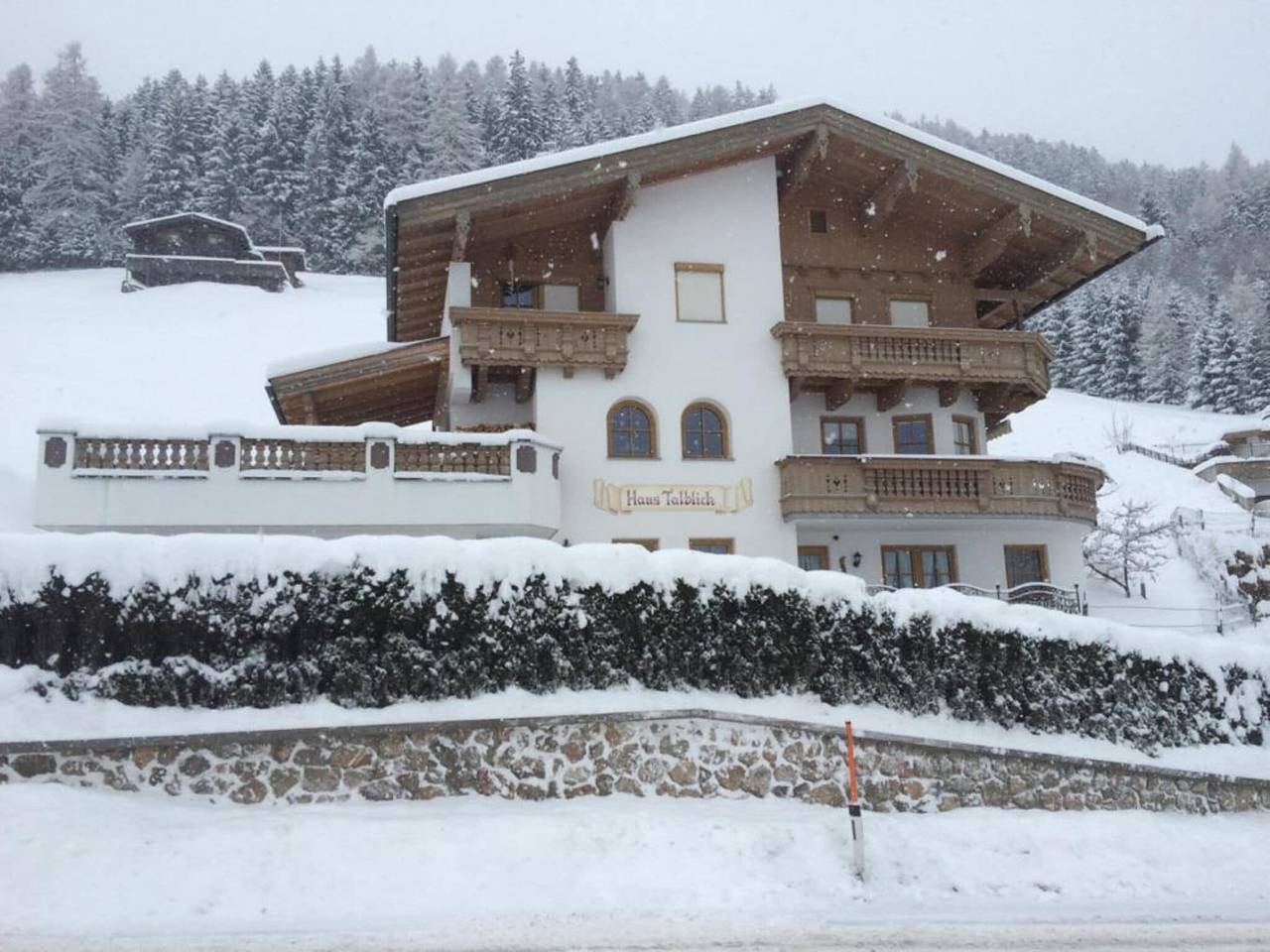 Ganze Wohnung, Wohnung in Hainzenberg nahe Skilift in Hainzenberg, Zillertaler Alpen