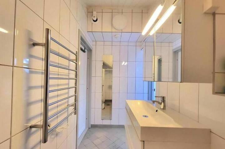 Mercury House – Views of Nidaros Cathedral, free parking, and a central location in Trondheim
