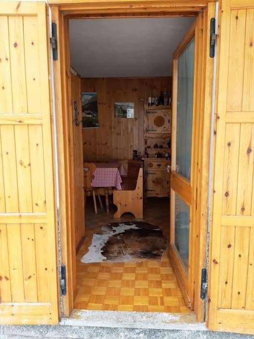 Gîte pour 2 personnes, avec jardin dans Brusson - 3